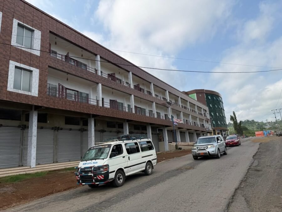 Projet de construction de 2 bâtiments à usage commercial dans la ville de Limbé – mile 2